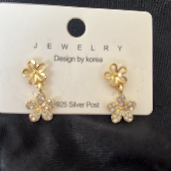 Earrings Flower Gold Plated - Picture 2 of 2